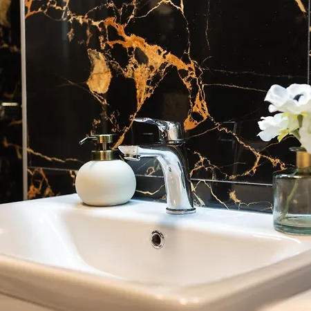 Luxury 2 Bedrooms App With Terrace In Center Old Town * 스플리트