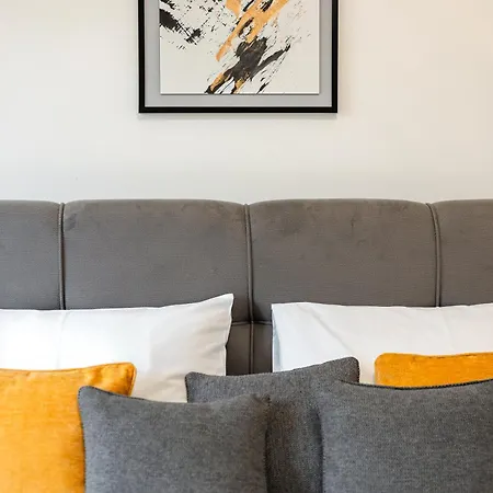 Апартаменты Luxury 2 Bedrooms App With Terrace In Center Old Town *
