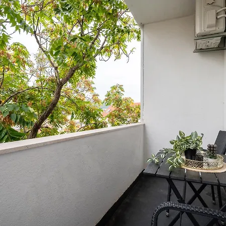 Апартаменты Luxury 2 Bedrooms App With Terrace In Center Old Town