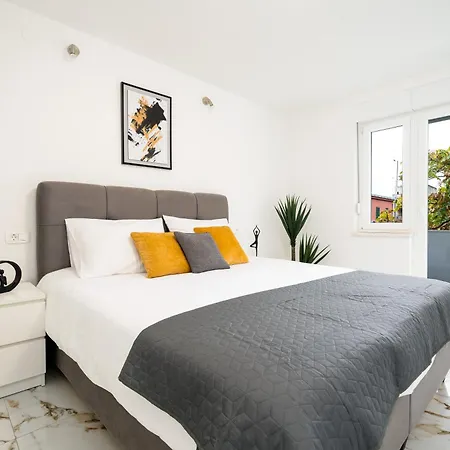 Luxury 2 Bedrooms App With Terrace In Center Old Town * Сплит